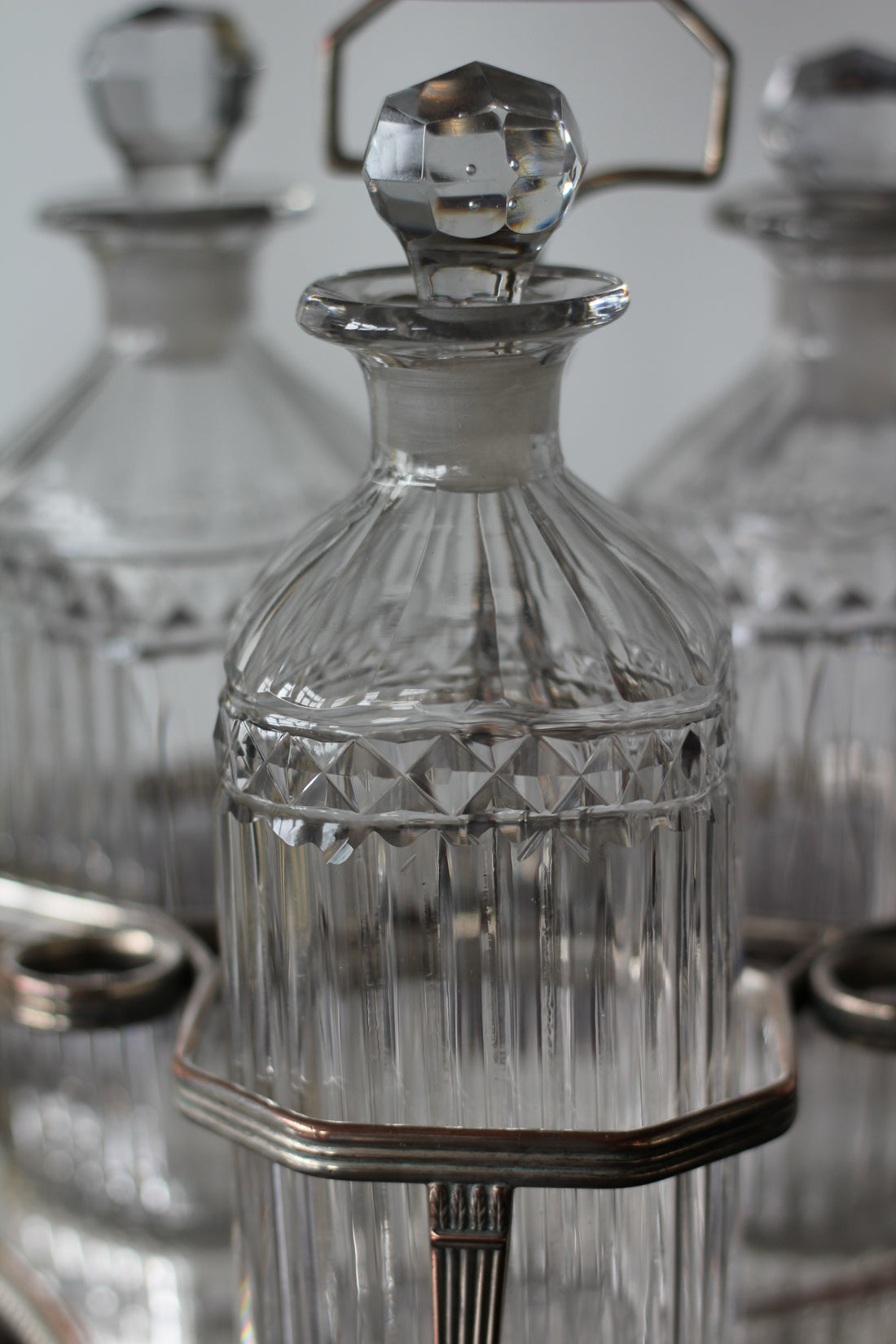Serviteur anglais à trois carafes - Angleterre, XIXème siècle