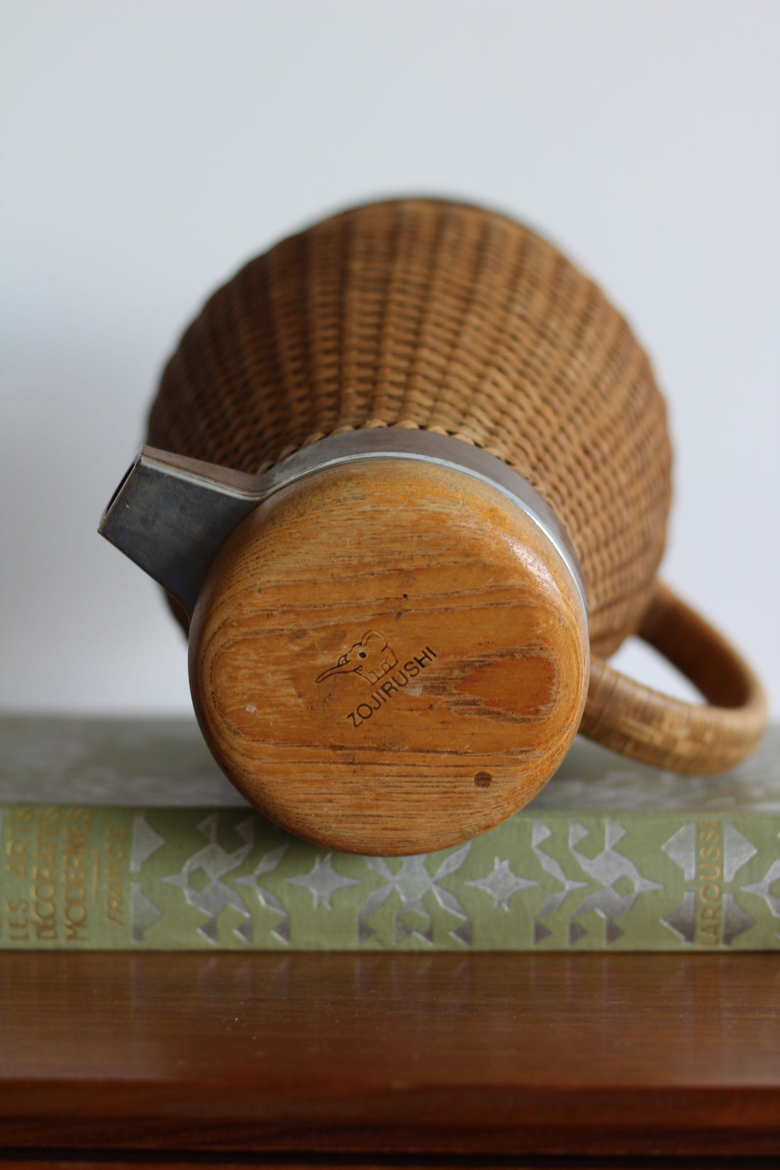 Thermos japonais Zojirushi en rotin vintage, années 70