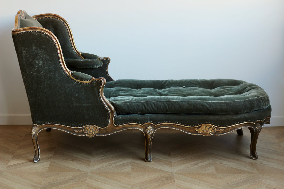 Grande méridienne en velours style Louis XV, vers 1890-1900