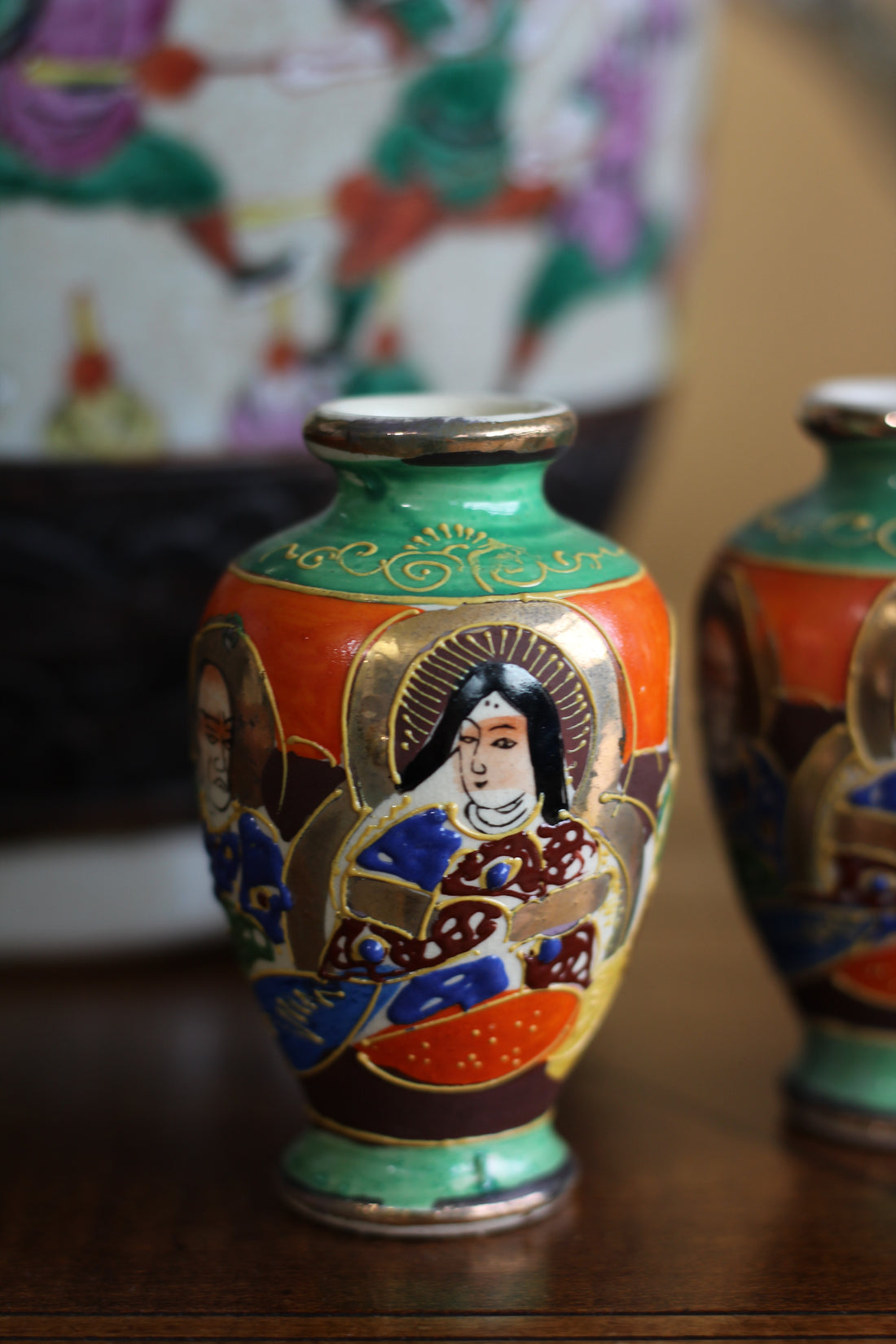 Paire de petits vases japonais - décor Satsuma, vers 1930