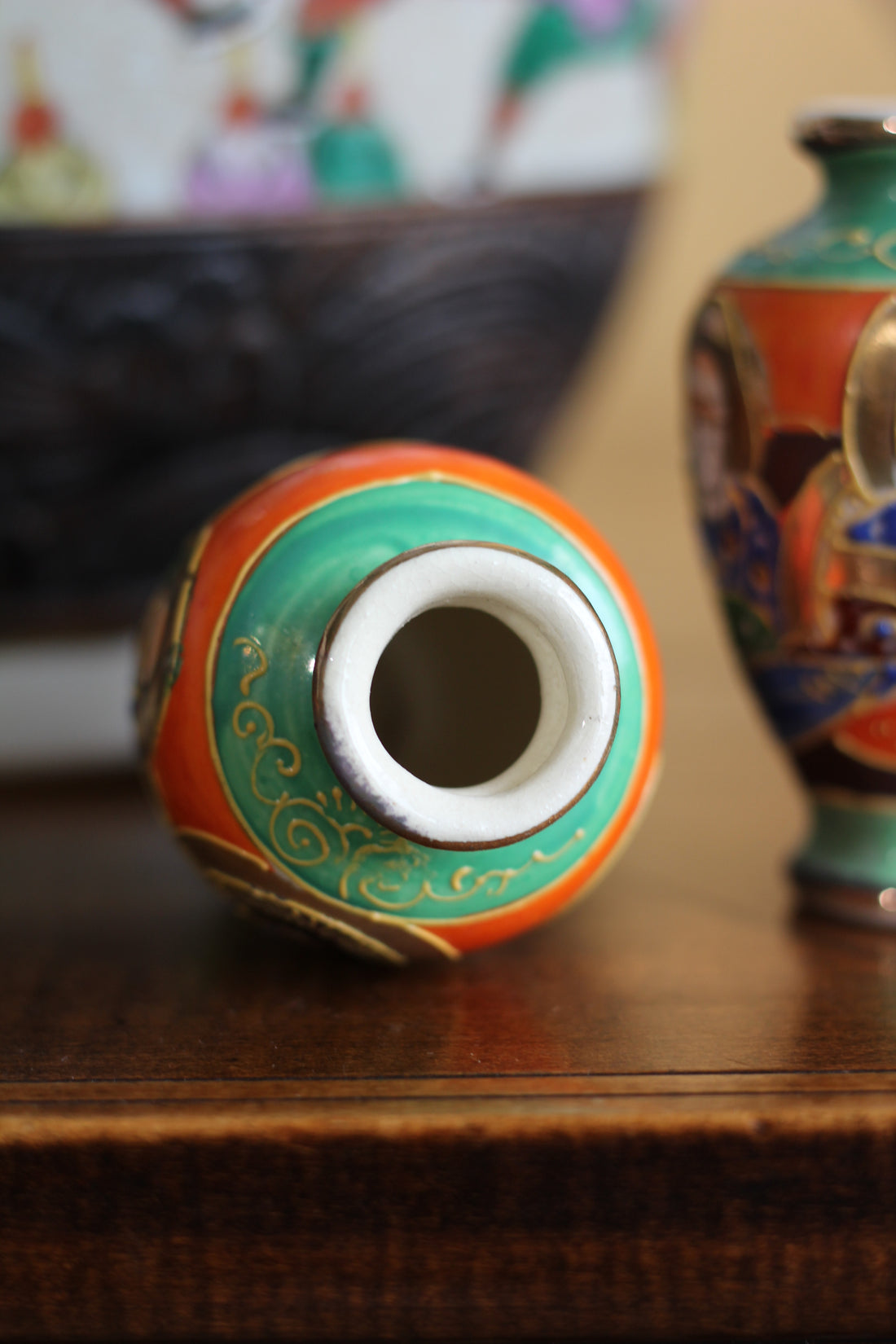 Paire de petits vases japonais - décor Satsuma, vers 1930