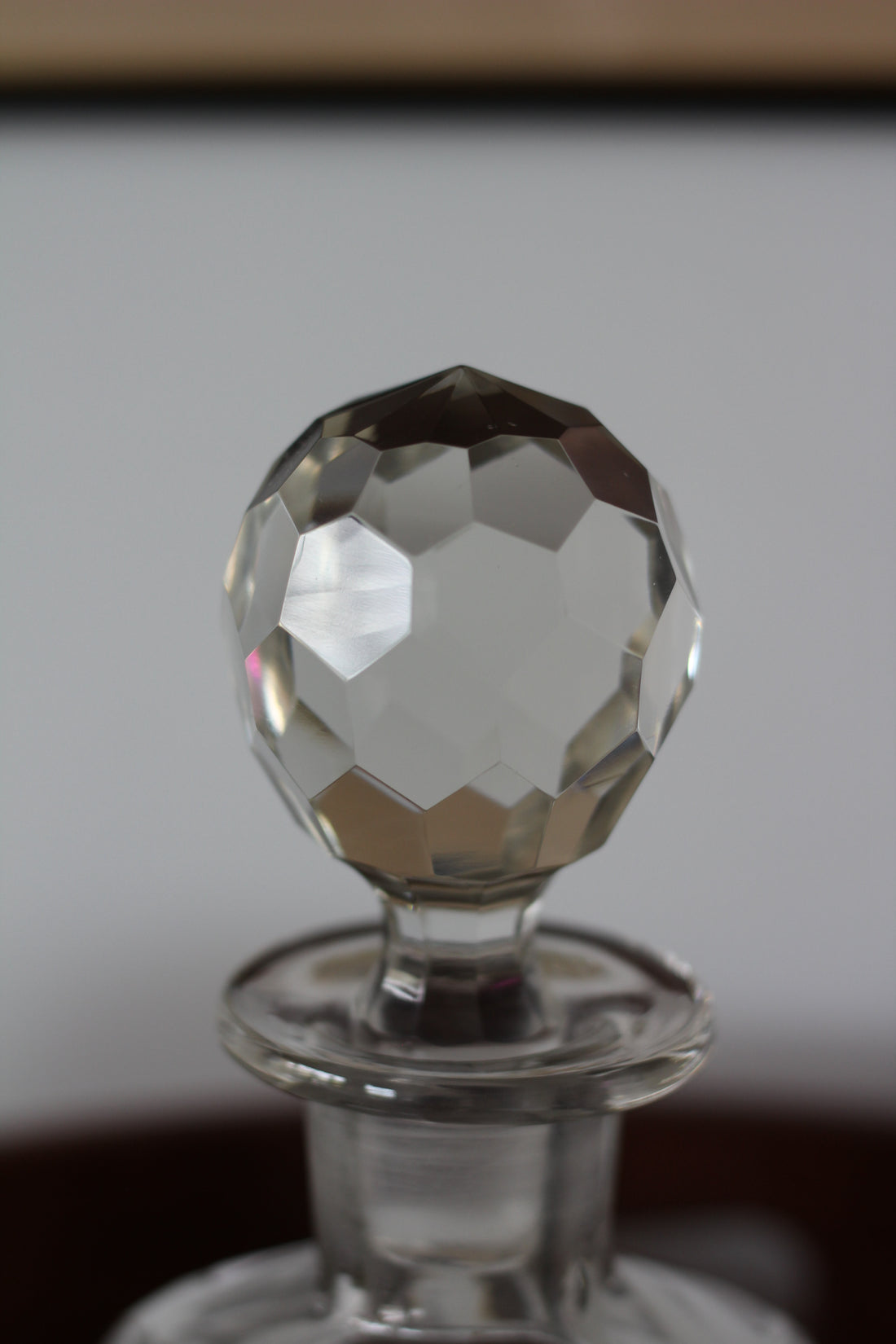Carafe anglaise en cristal taillé damier - Angleterre, années 1930-1950