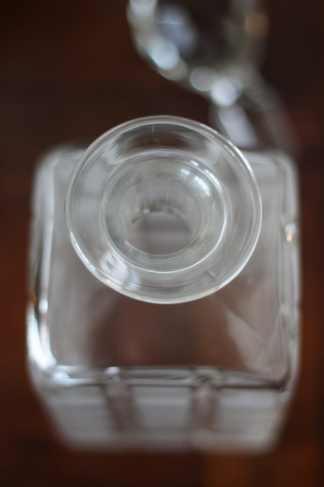 Carafe anglaise en cristal taillé damier - Angleterre, années 1930-1950