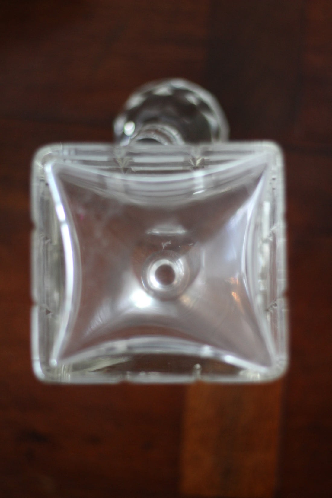 Carafe anglaise en cristal taillé damier - Angleterre, années 1930-1950