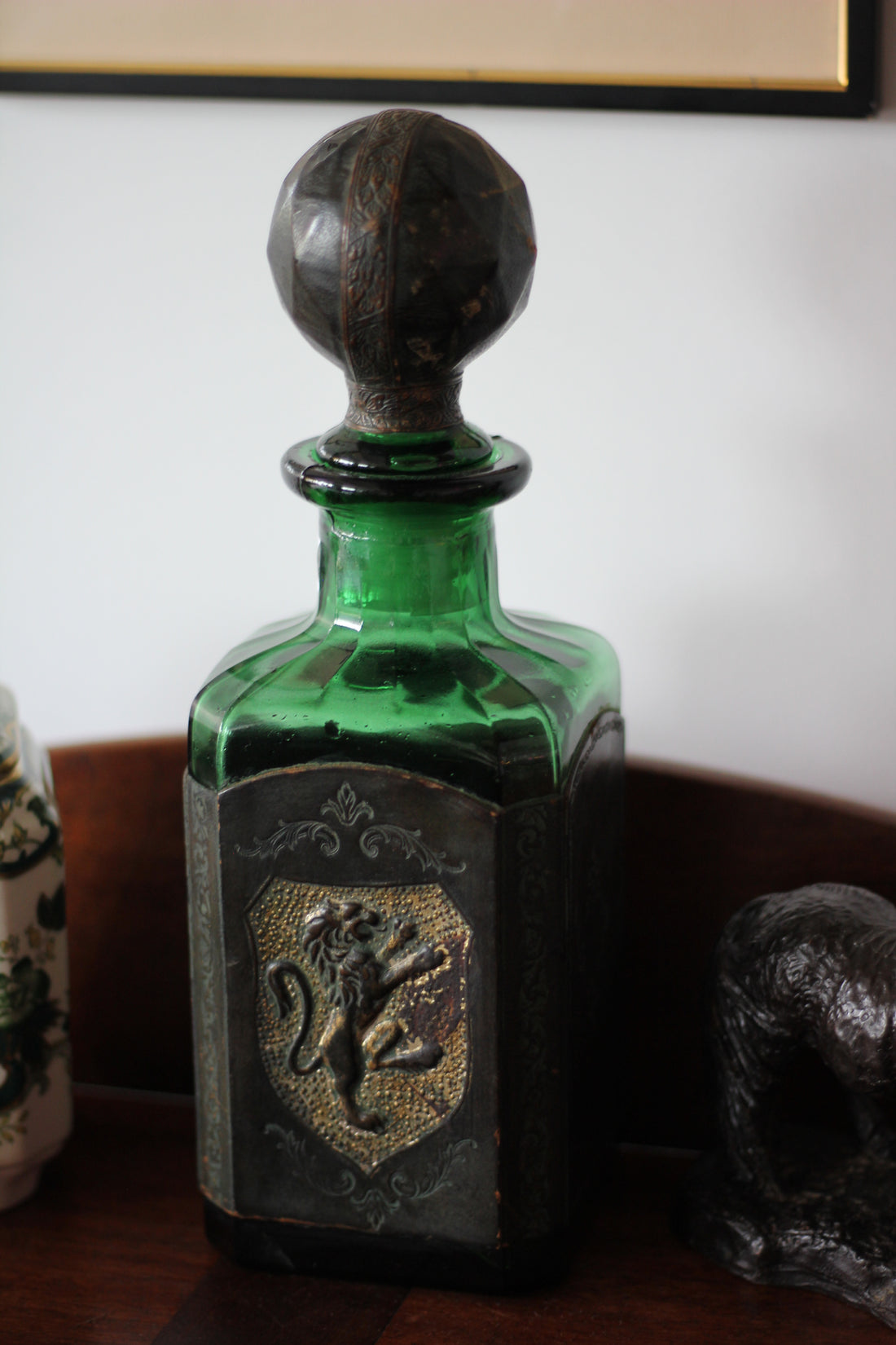 Carafe Renaissance gainée de cuir - Italie, années 1970