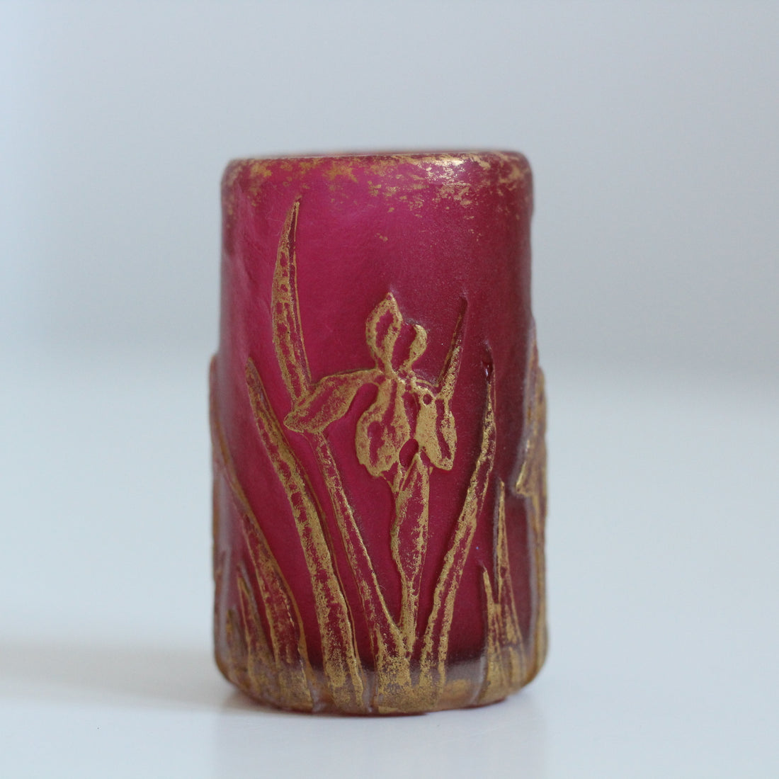 Vase miniature Daum Nancy aux iris