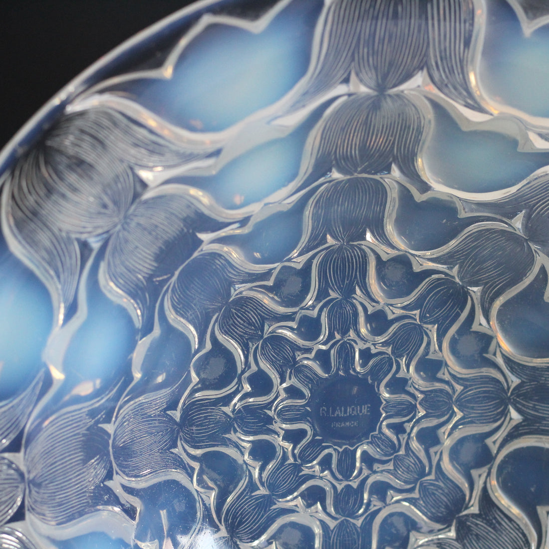 Coupe René Lalique modèle Campanules