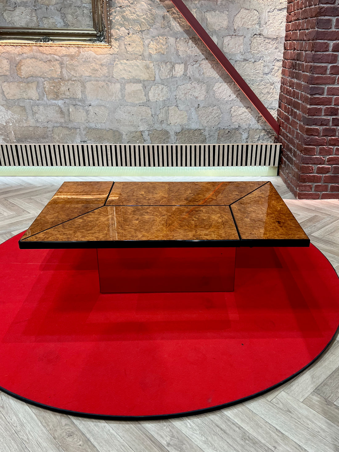 Table basse en loupe Paul Michel (avec compartiment bar)