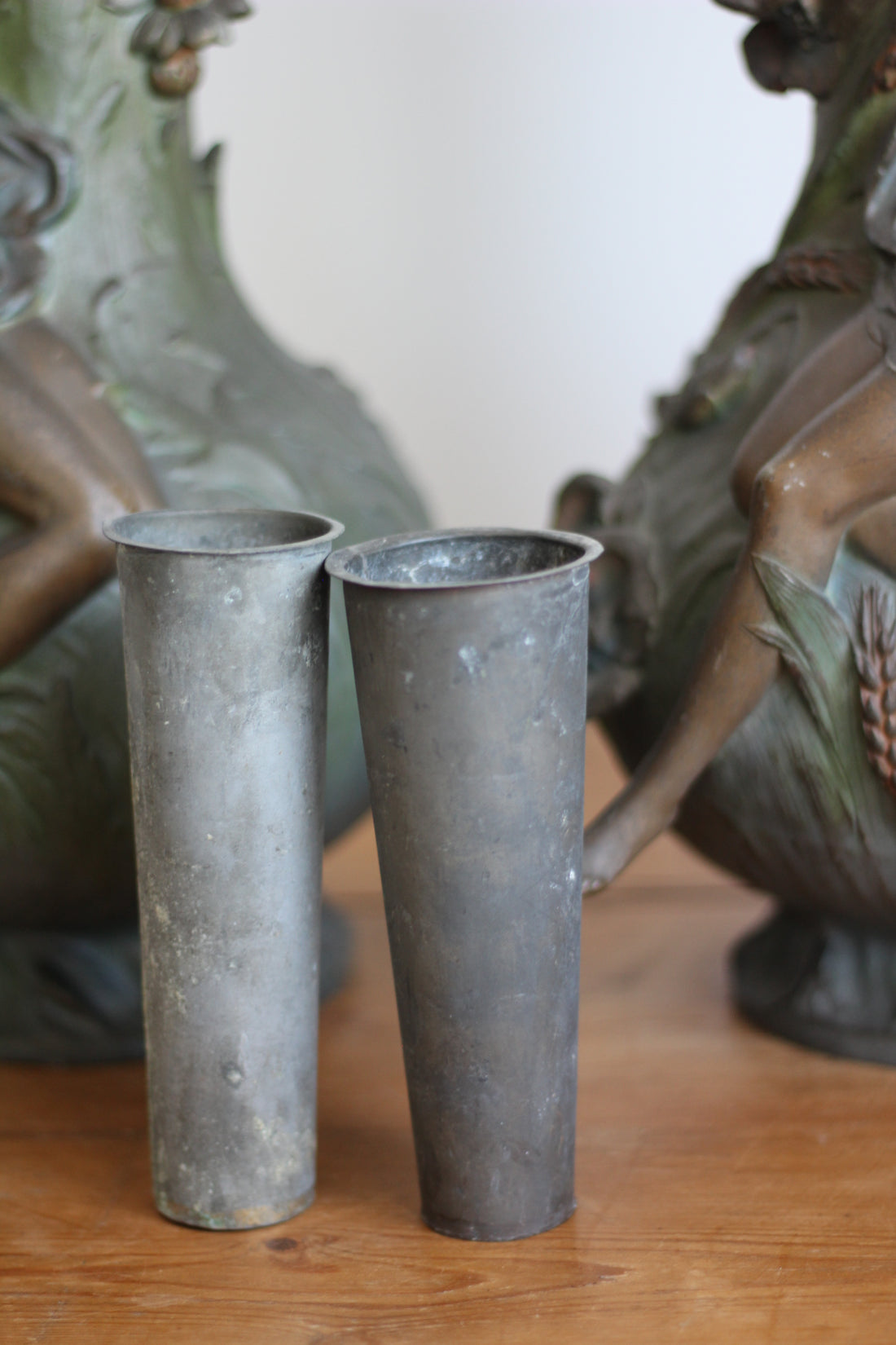 Paire de vases Auguste Moreau (livraison incluse)