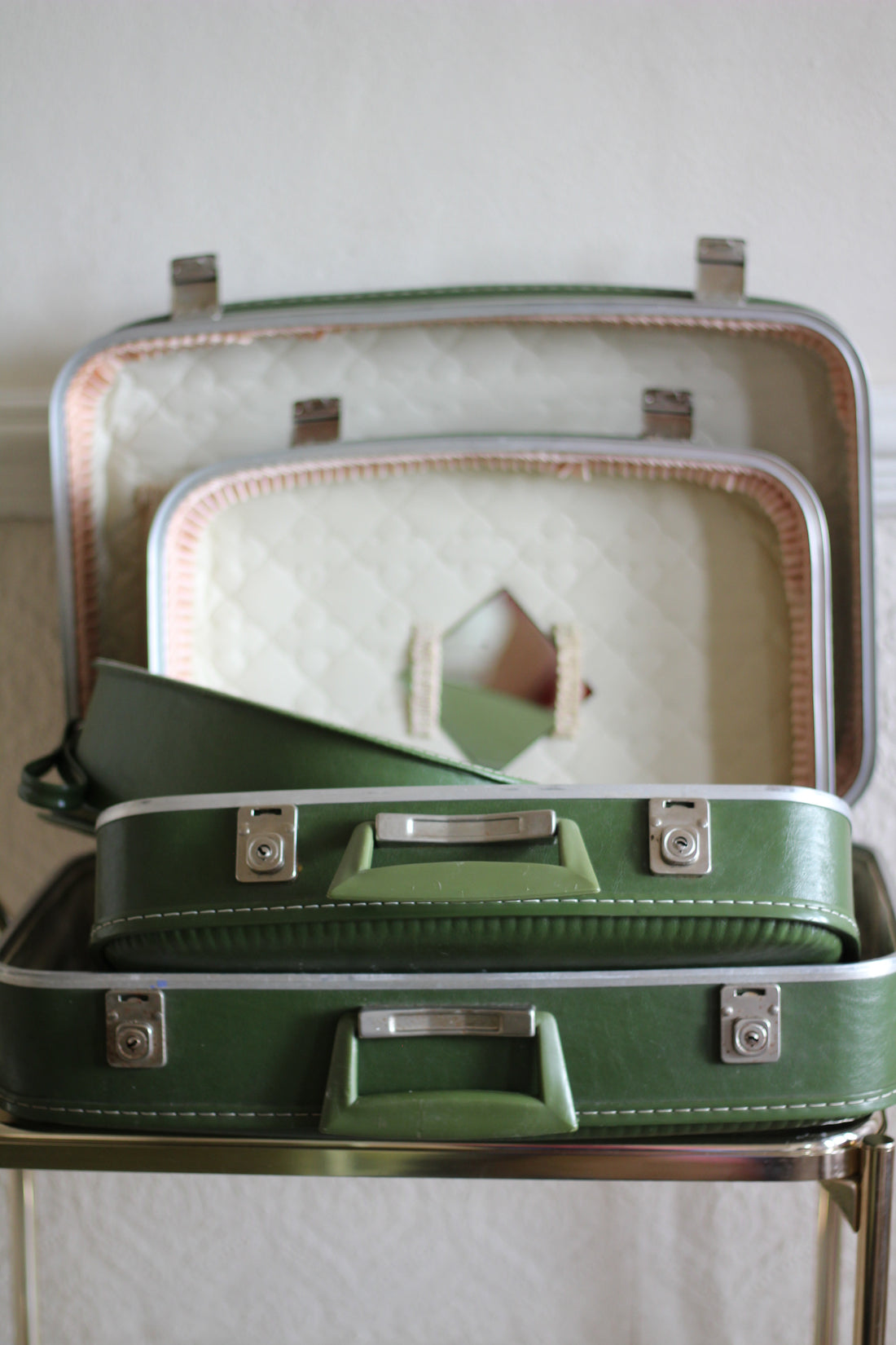 Ensemble de voyage anglais gigogne 1960