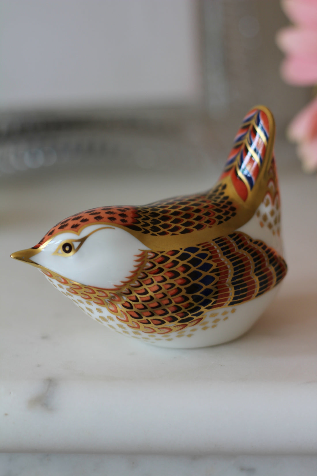 Roitelet Royal Crown Derby, le luxe anglais
