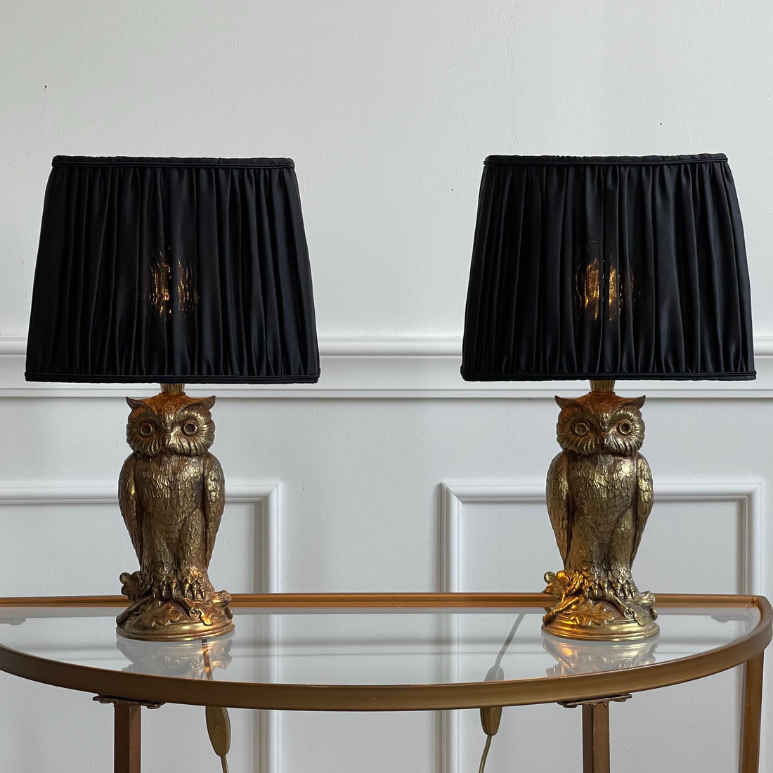Paire de lampes hiboux avec abat-jour en soie cousus sur mesure