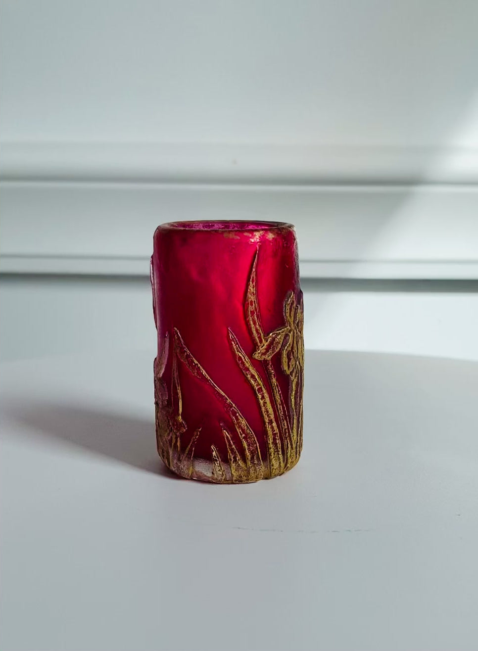 Vase miniature Daum Nancy aux iris