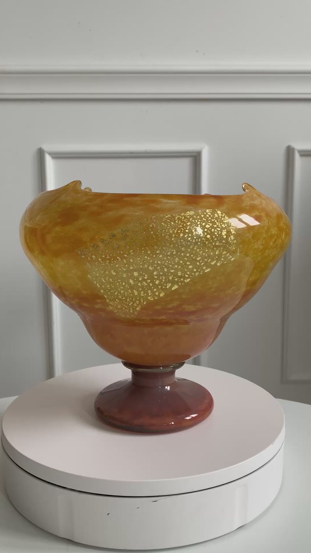 Vase Daum aux paillons d'or