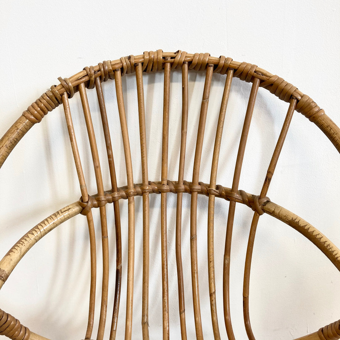 Fauteuil en rotin vintage pour enfants