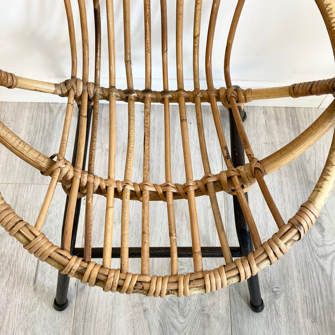 Fauteuil en rotin vintage pour enfants