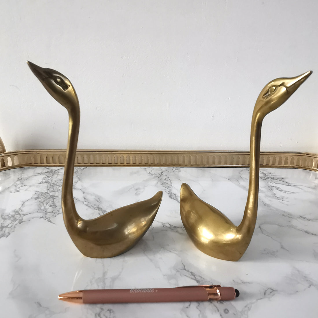 Paire de cygnes en laiton vintage
