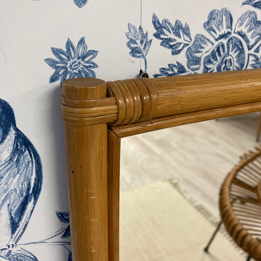 Miroir en rotin vintage