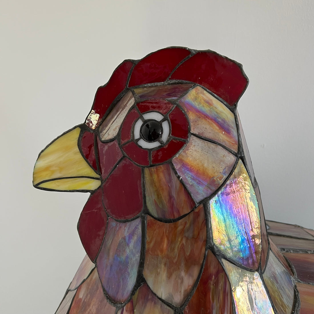 Poule artisanale lumineuse en vitraux - pièce unique