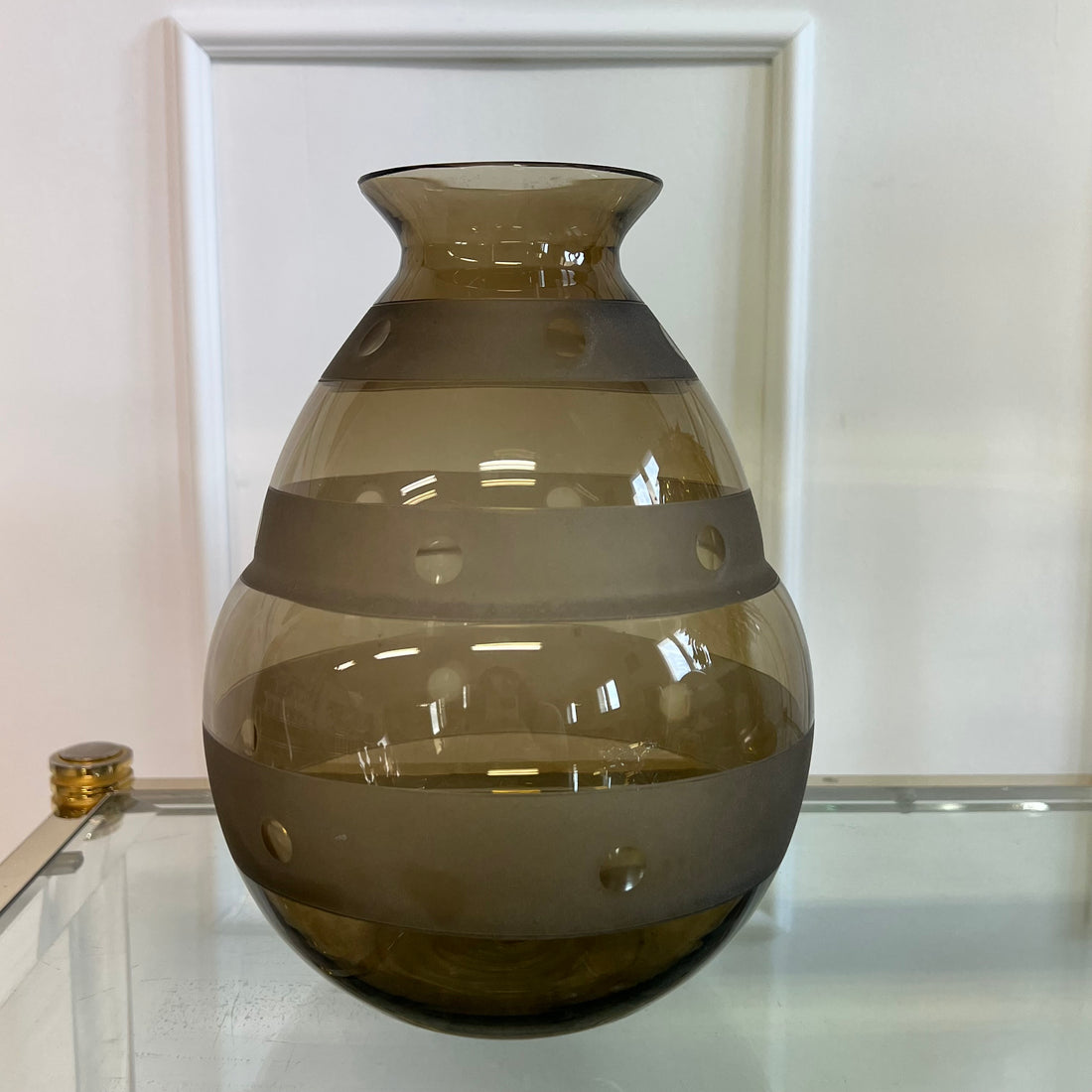 Vase en verre fumé