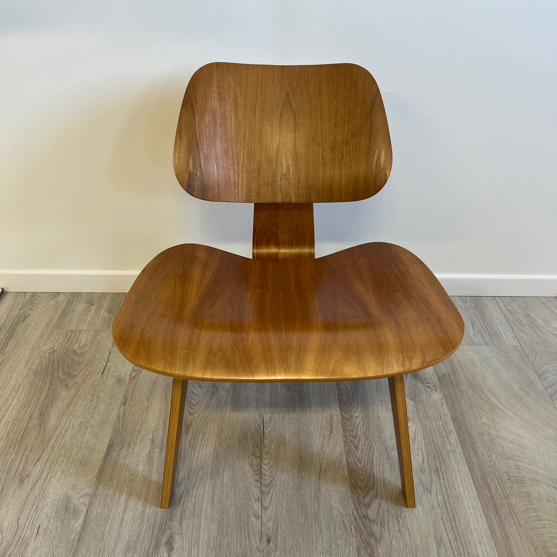 Chaise Eames LCW vintage