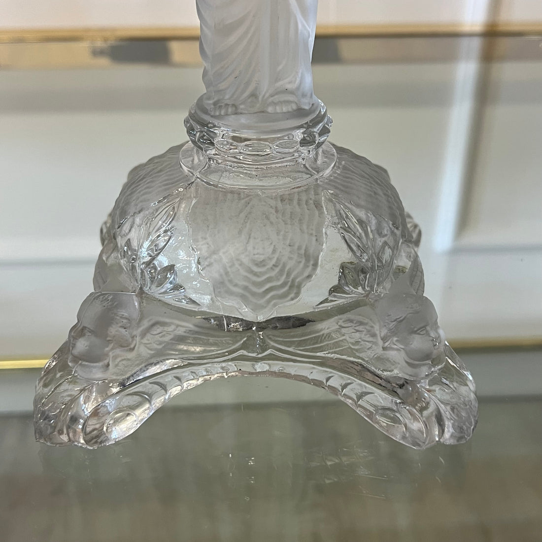 Paire de bougeoirs Vierge Marie en cristal de Portieux