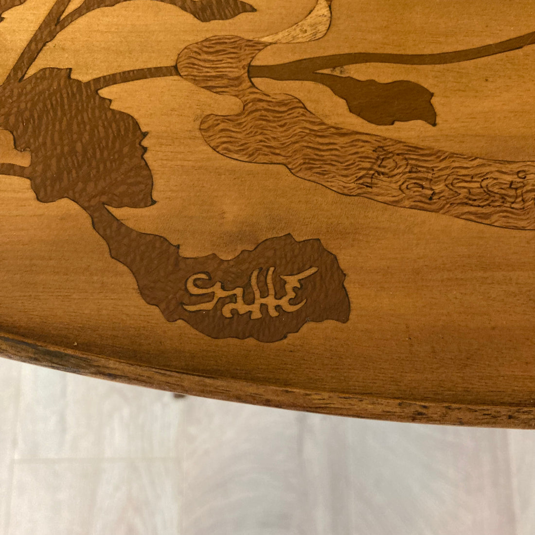 Table à thé parlante Gallé